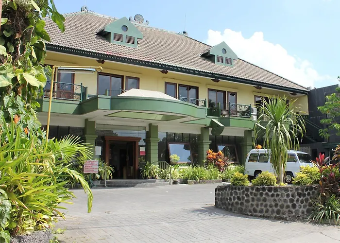 Hotel Winotosastro Garden Yogyakarta